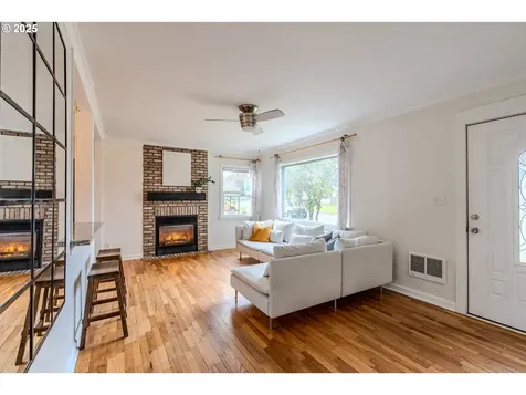 127 Ash Avenue Wood Village OR 97060