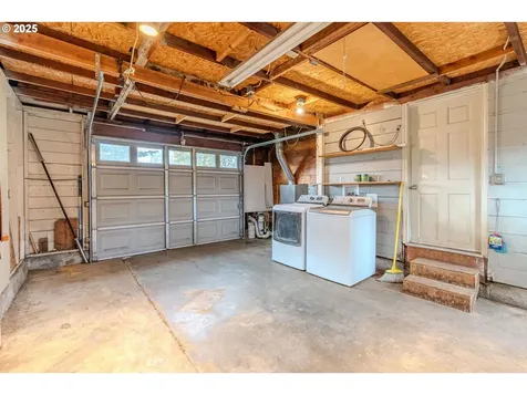 127 Ash Avenue Wood Village OR 97060