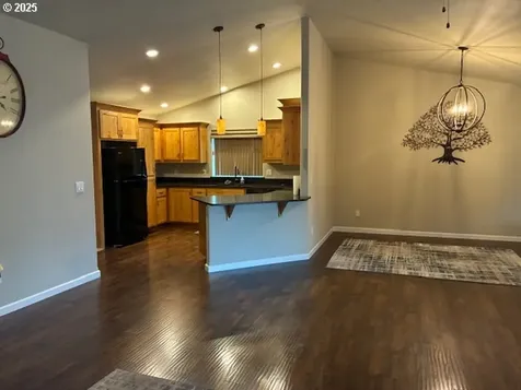 401 Serengeti Drive Winston OR 97496