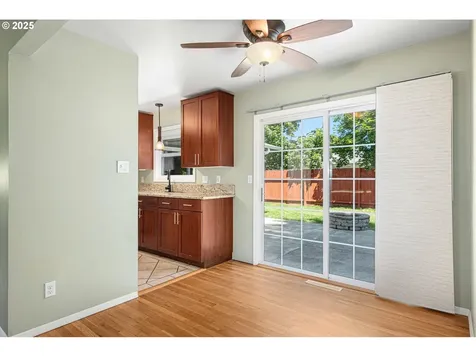 16327 SE Morrison Street Portland OR 97233