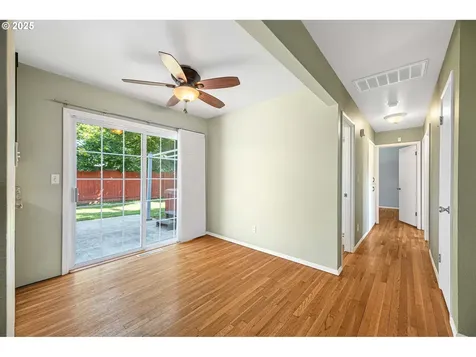 16327 SE Morrison Street Portland OR 97233