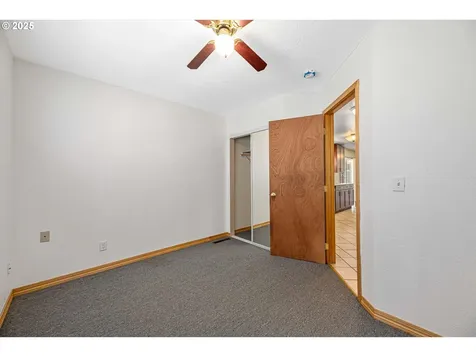 16327 SE Morrison Street Portland OR 97233
