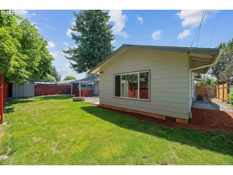 16327 SE Morrison Street Portland OR 97233