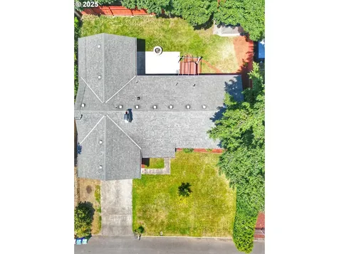16327 SE Morrison Street Portland OR 97233