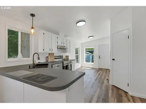 5057 Briarwood Circle Keizer OR 97303