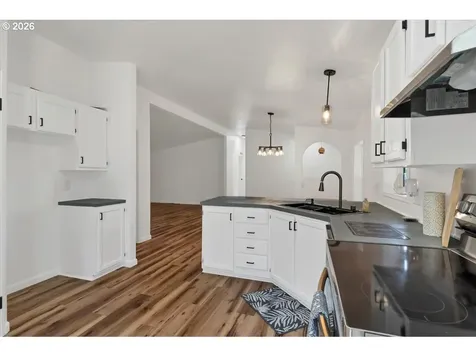 5057 Briarwood Circle Keizer OR 97303