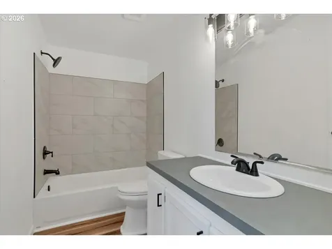 5057 Briarwood Circle Keizer OR 97303