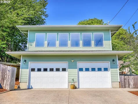811 Glasgow Avenue Astoria OR 97103
