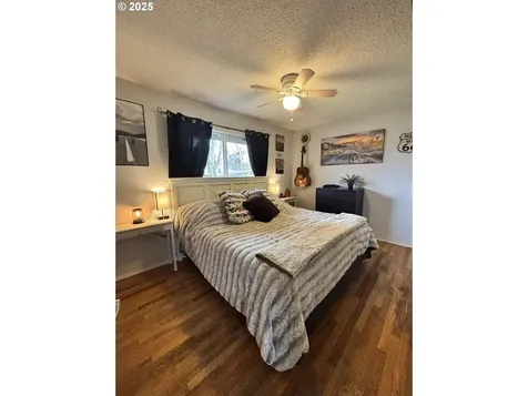 238 S P Street Cottage Grove OR 97424