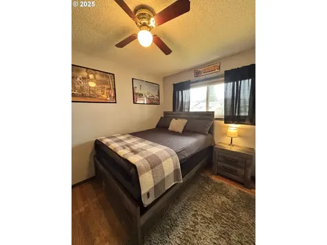 238 S P Street Cottage Grove OR 97424