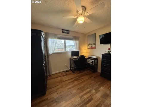 238 S P Street Cottage Grove OR 97424