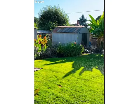 238 S P Street Cottage Grove OR 97424