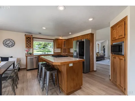 34948 Sykes Road St. Helens OR 97051