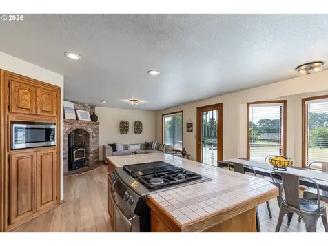 34948 Sykes Road St. Helens OR 97051