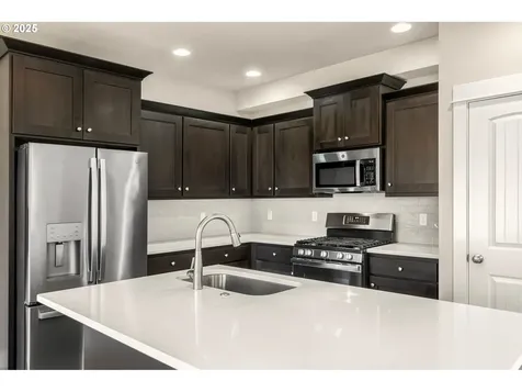 2654 Douglas Street Forest Grove OR 97116