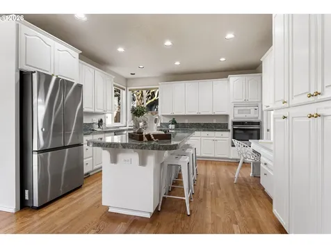 14361 NW Eagleridge Lane Portland OR 97229