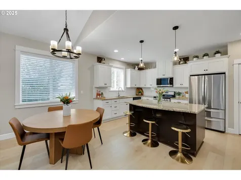 18850 Tanoak Way Oregon City OR 97045
