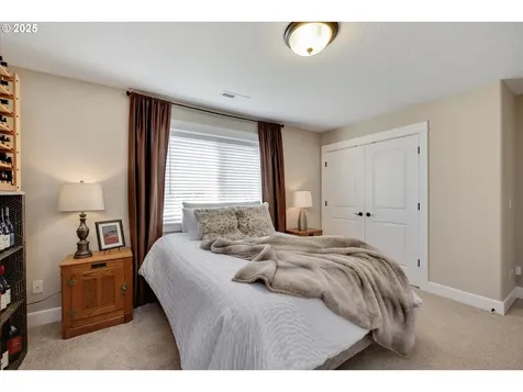 18850 Tanoak Way Oregon City OR 97045