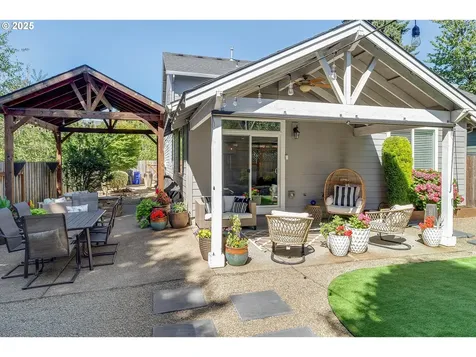 18850 Tanoak Way Oregon City OR 97045