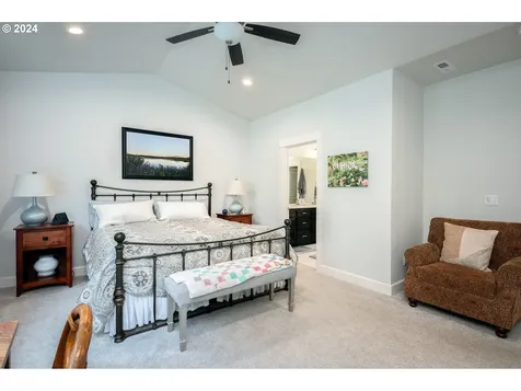 13588 SE Jamie Court Clackamas OR 97015