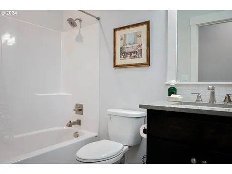 13588 SE Jamie Court Clackamas OR 97015