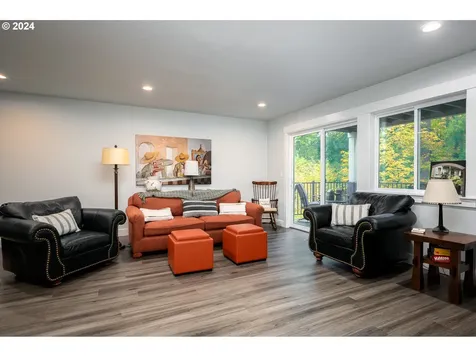 13588 SE Jamie Court Clackamas OR 97015