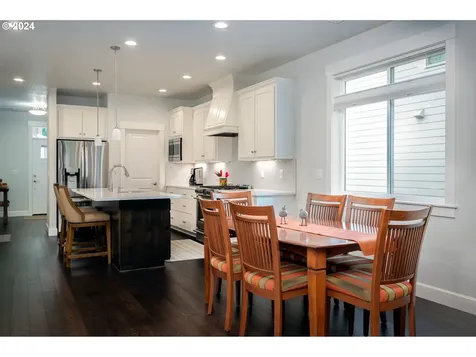 13588 SE Jamie Court Clackamas OR 97015