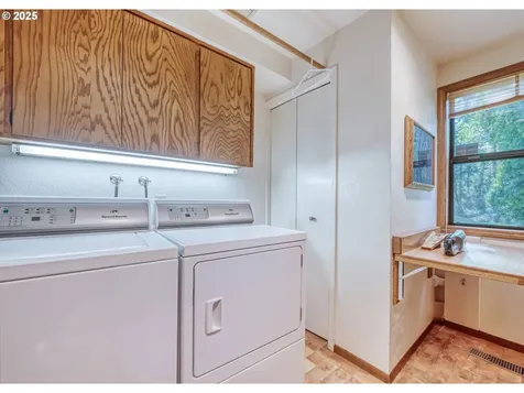 88800 Winter Lane Veneta OR 97487