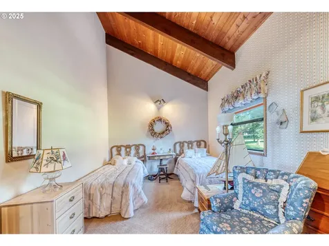 88800 Winter Lane Veneta OR 97487