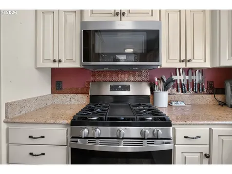 21383 S Yeoman Road Beavercreek OR 97004