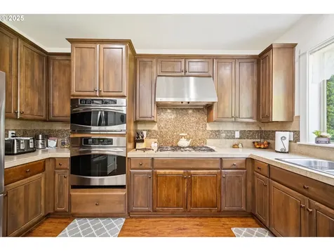17213 NW Oak Creek Drive Portland OR 97229