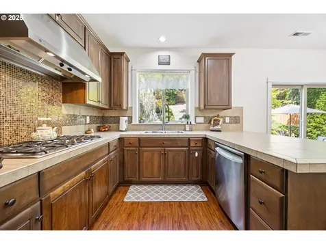 17213 NW Oak Creek Drive Portland OR 97229