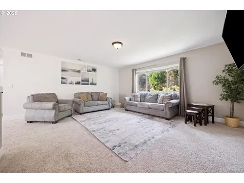 17213 NW Oak Creek Drive Portland OR 97229