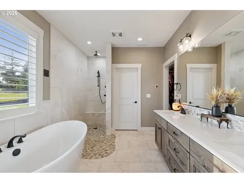 500 Moonridge Road Woodland WA 98674