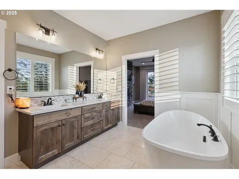 500 Moonridge Road Woodland WA 98674