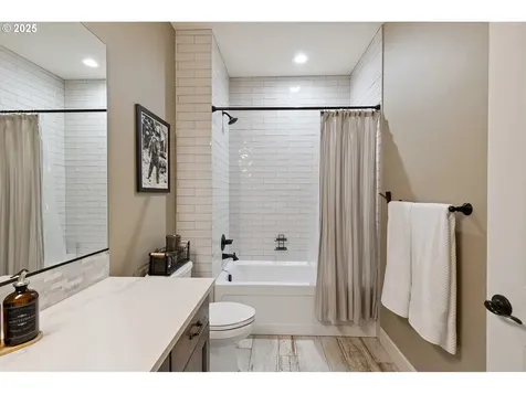 500 Moonridge Road Woodland WA 98674