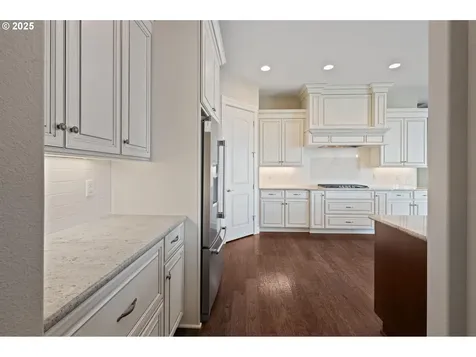 12545 SE Hadeed Drive Happy Valley OR 97086