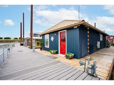 1815 N Jantzen Avenue Portland OR 97217
