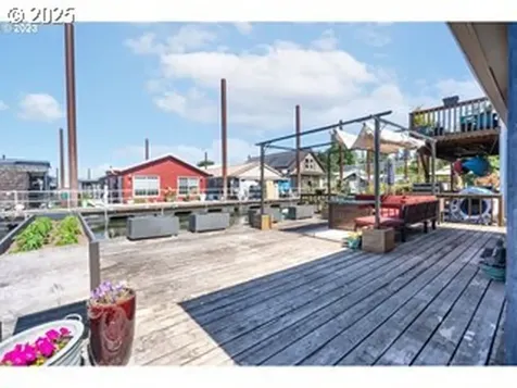 1815 N Jantzen Avenue Portland OR 97217