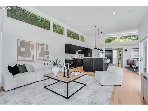 4255 SW Bertha Avenue Portland OR 97239