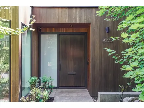 4255 SW Bertha Avenue Portland OR 97239