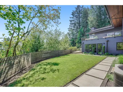 4255 SW Bertha Avenue Portland OR 97239
