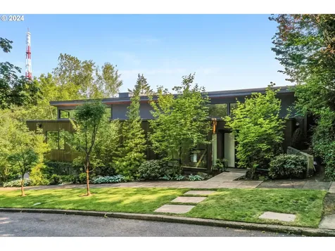 4255 SW Bertha Avenue Portland OR 97239