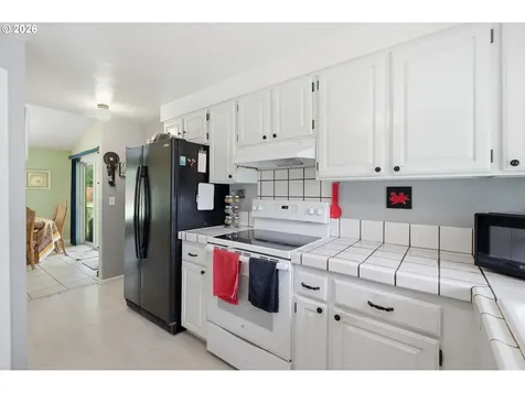 41720 Madrone Street Springfield OR 97478