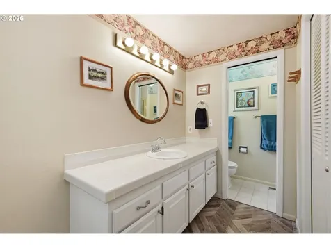 41720 Madrone Street Springfield OR 97478