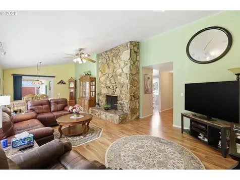 41720 Madrone Street Springfield OR 97478