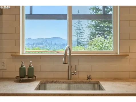 1662 Labarre Road Washougal WA 98671