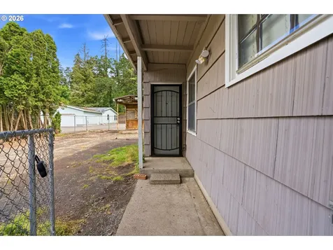 1495 E Santiam Street Stayton OR 97383