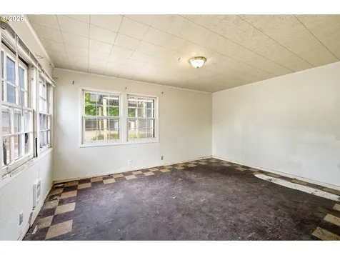 1495 E Santiam Street Stayton OR 97383