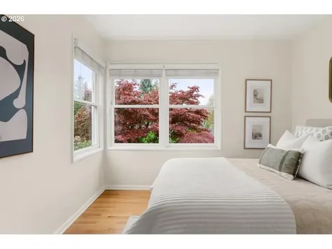 5922 SW 47th Avenue Portland OR 97221